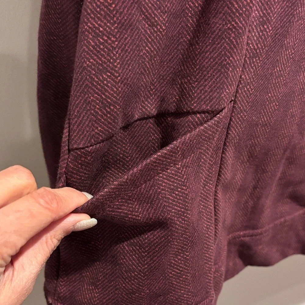 Women’s Maroon Turtleneck Sweater